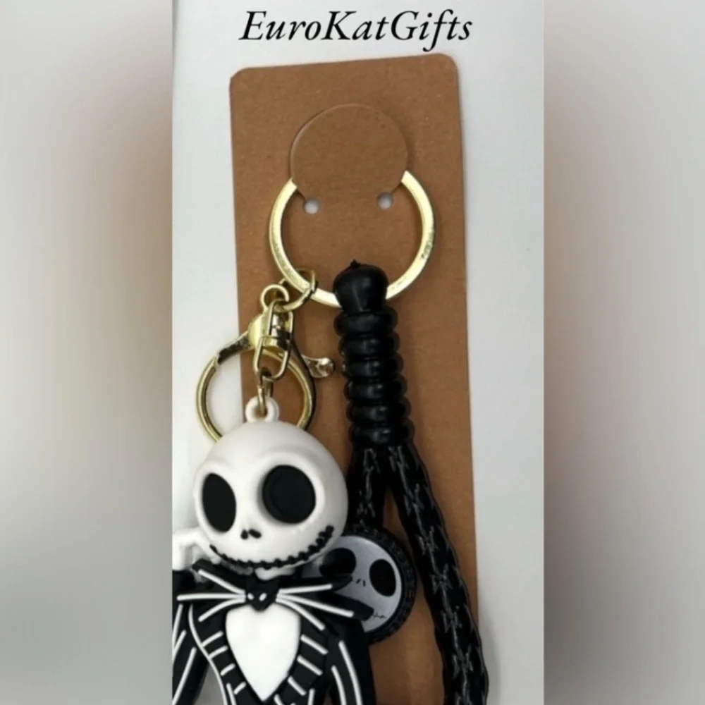 NEW Black and White Character Jack suit Keychain (1) New With Tags NWT